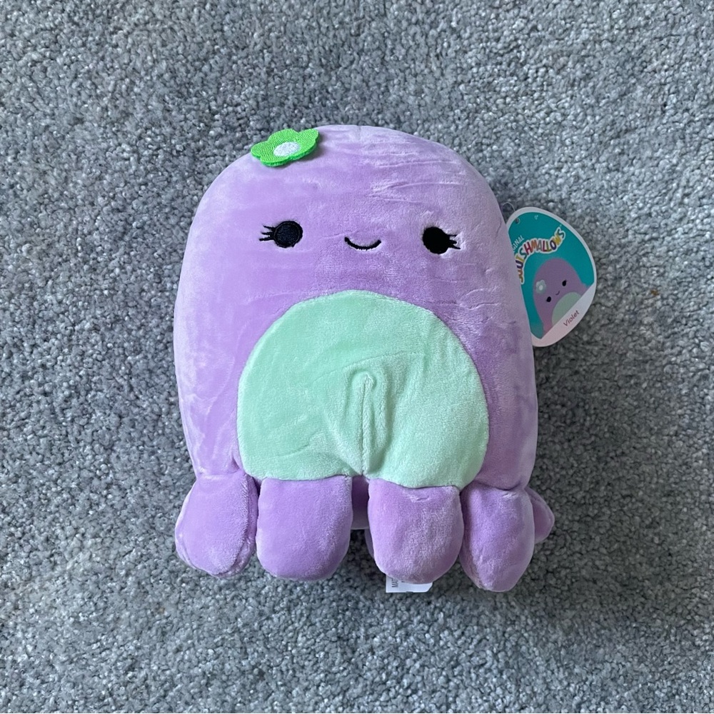 Squishmallow Violet the Octopus With Flower